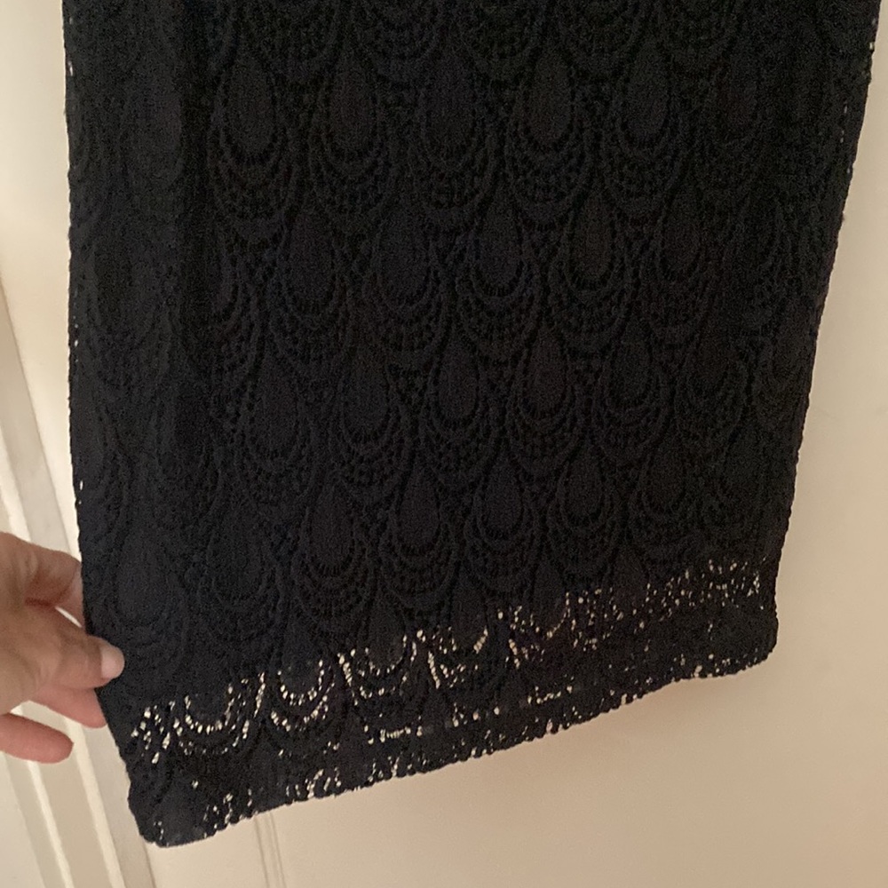 Size small Bebe black cocktail dress. Just above the knee length - Picture 3 of 5